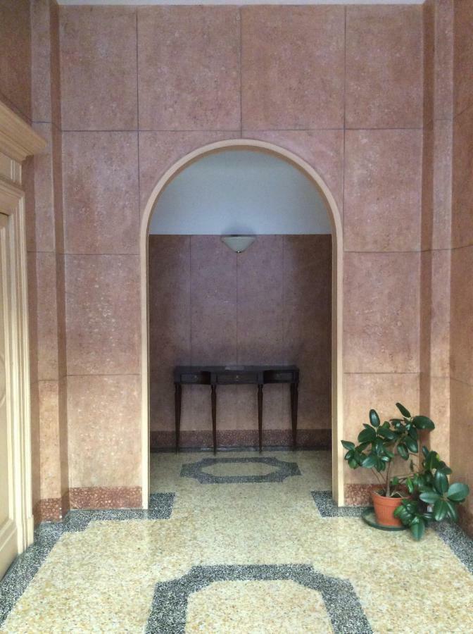 Apartment Solferino 37 Milan Exterior photo