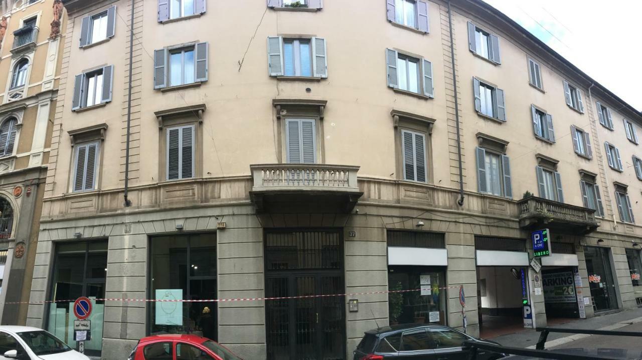 Apartment Solferino 37 Milan Exterior photo